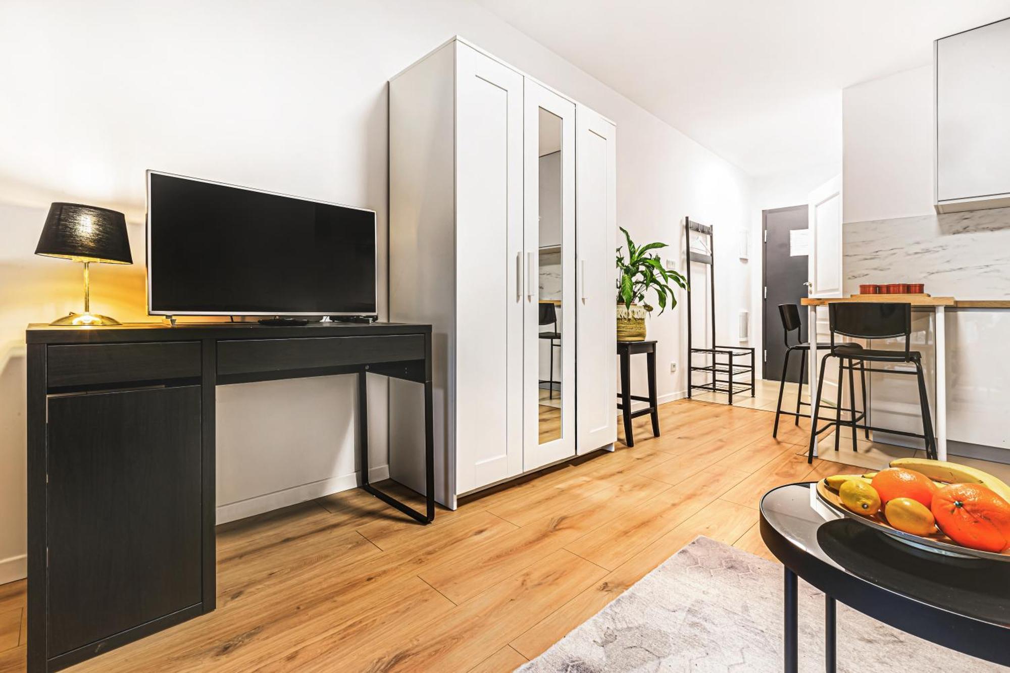 Komfort Z Balkonem W Centrum Breslau
