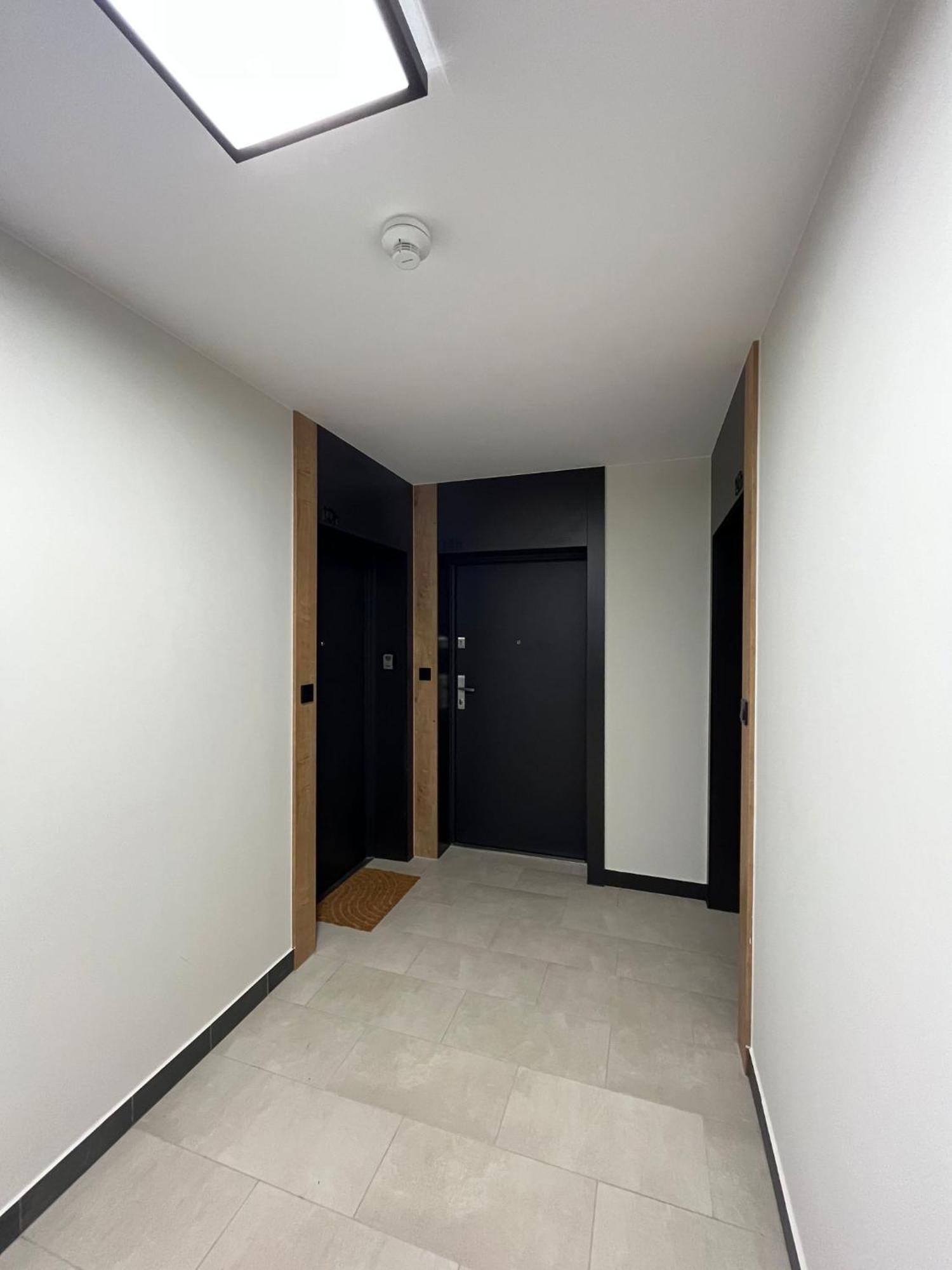 Komfort Z Balkonem W Centrum * Vratislav
